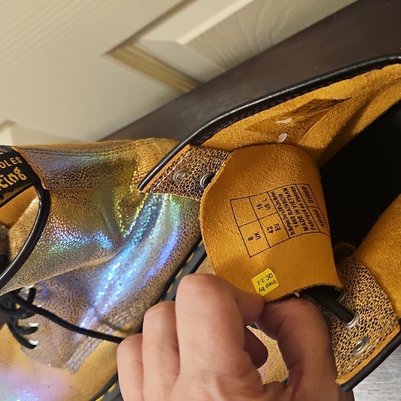 Doctor Martens Adult Holographic Iridescent Gold Rainbow Boots (1460 Pascal) - Picture 5 of 7